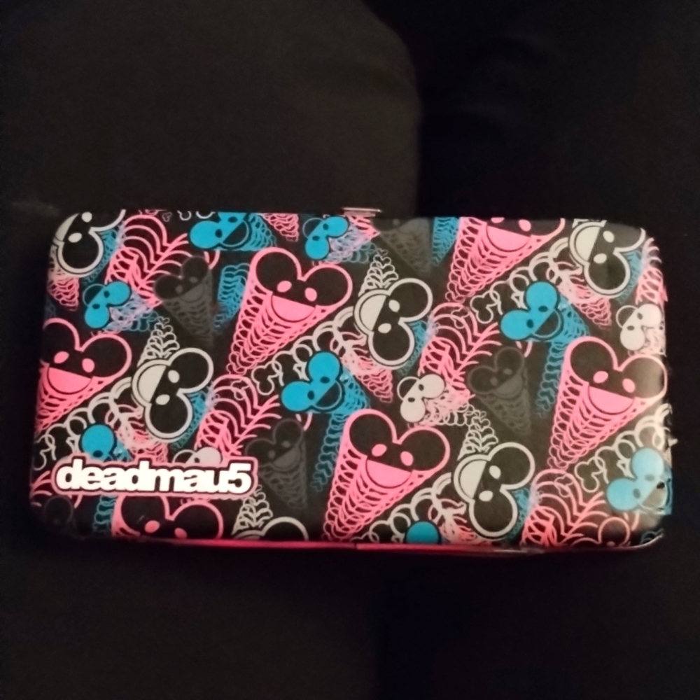 deadmau5 ladies wallet